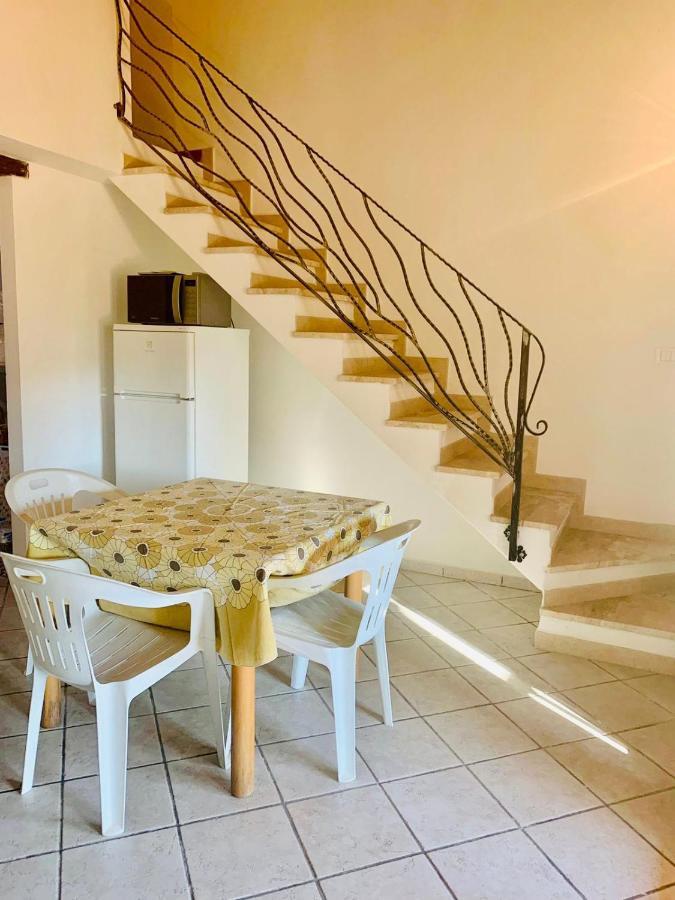 Appartamento I Geranei Centro San Teodoro  Esterno foto
