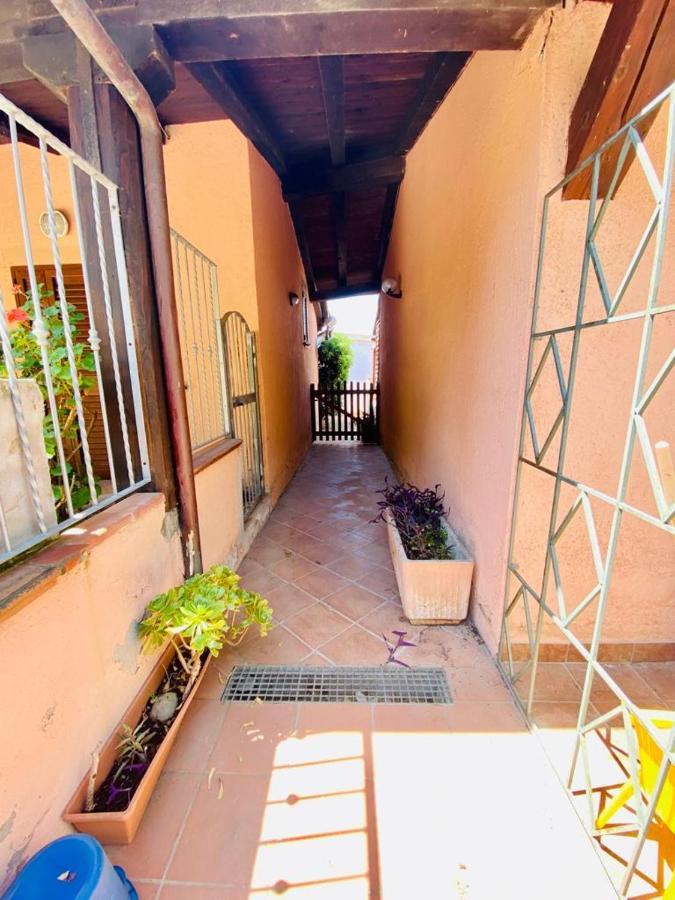 Appartamento I Geranei Centro San Teodoro  Esterno foto