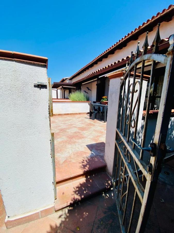 Appartamento I Geranei Centro San Teodoro  Esterno foto