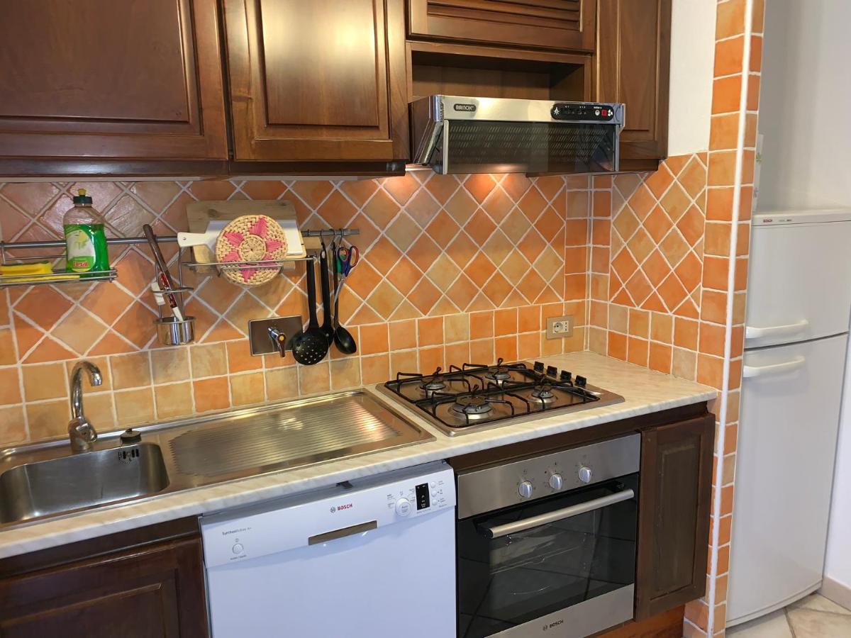 Appartamento I Geranei Centro San Teodoro  Esterno foto