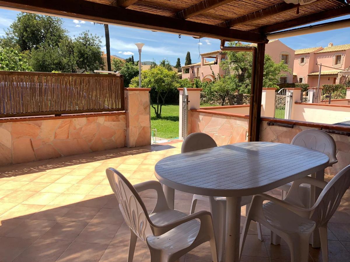 Appartamento I Geranei Centro San Teodoro  Esterno foto