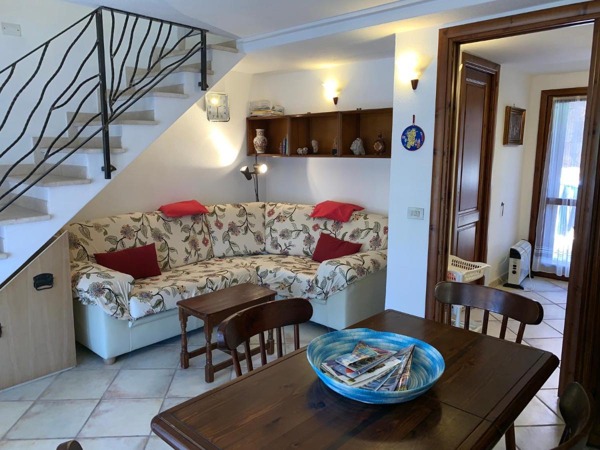 Appartamento I Geranei Centro San Teodoro  Esterno foto