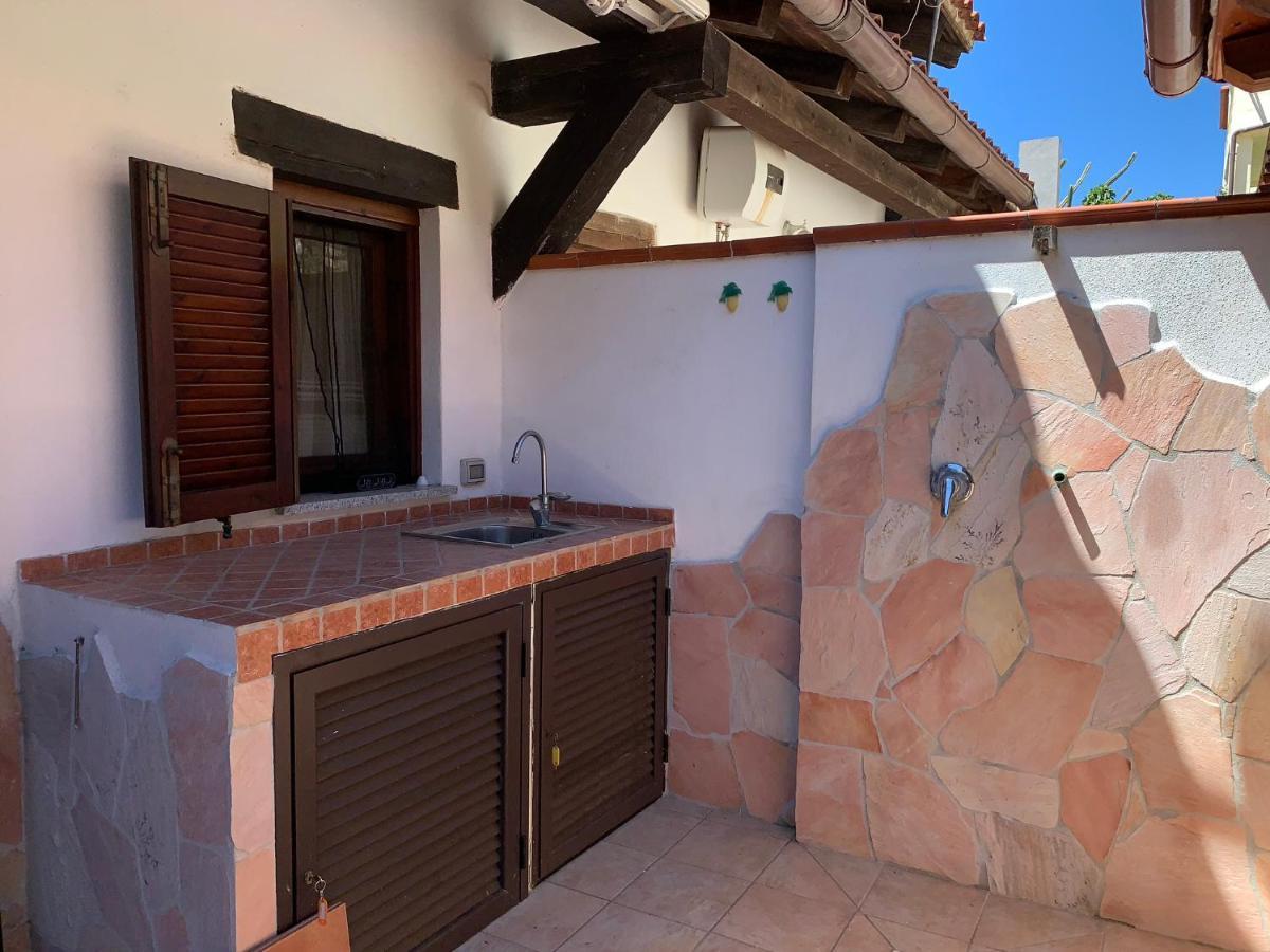 Appartamento I Geranei Centro San Teodoro  Esterno foto